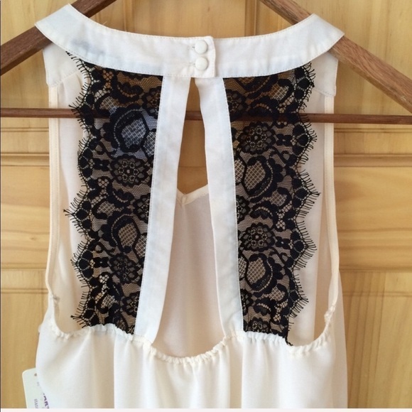 Altar’d State Sheer Hi-lo open cut-out Lace Back Blouse XS - Picture 6 of 8